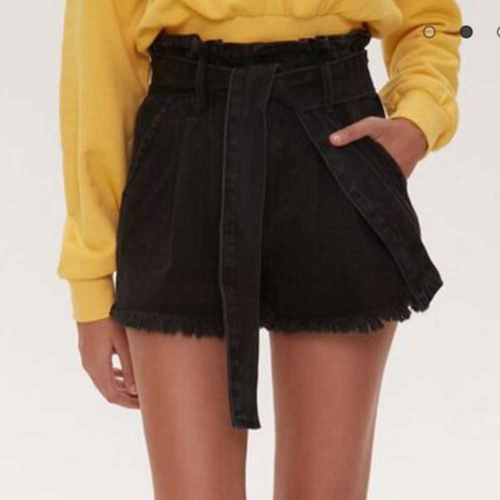 Forever 21 belted paper bag shorts